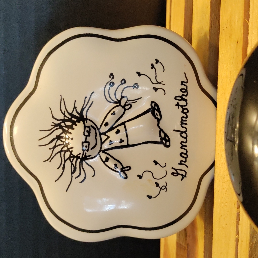 Grandmother vintage keepsake box - Picture 2 of 11